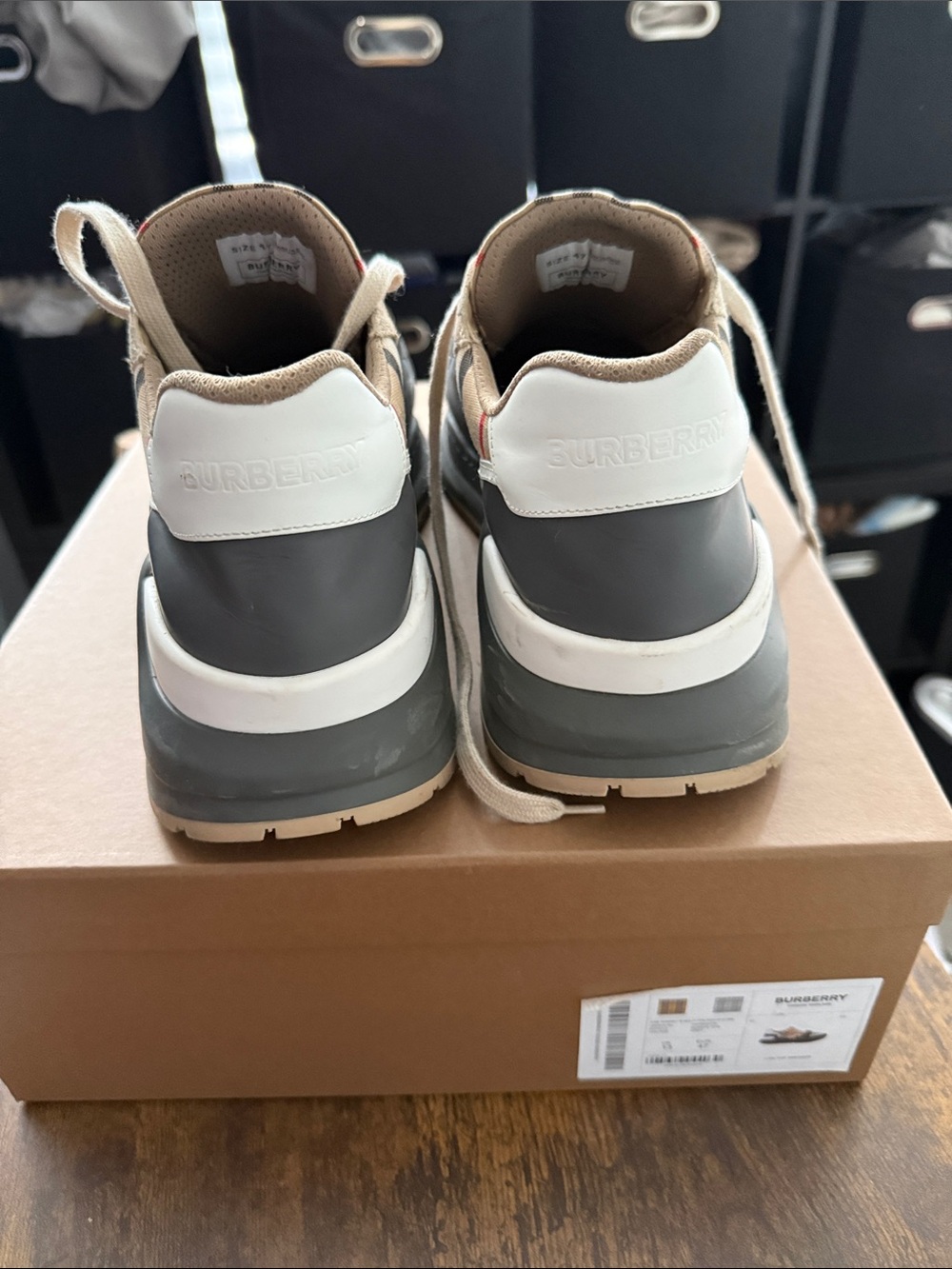 Burberry Ramsey Sneakers - Picture 3 of 8